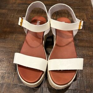 MIA Sandals